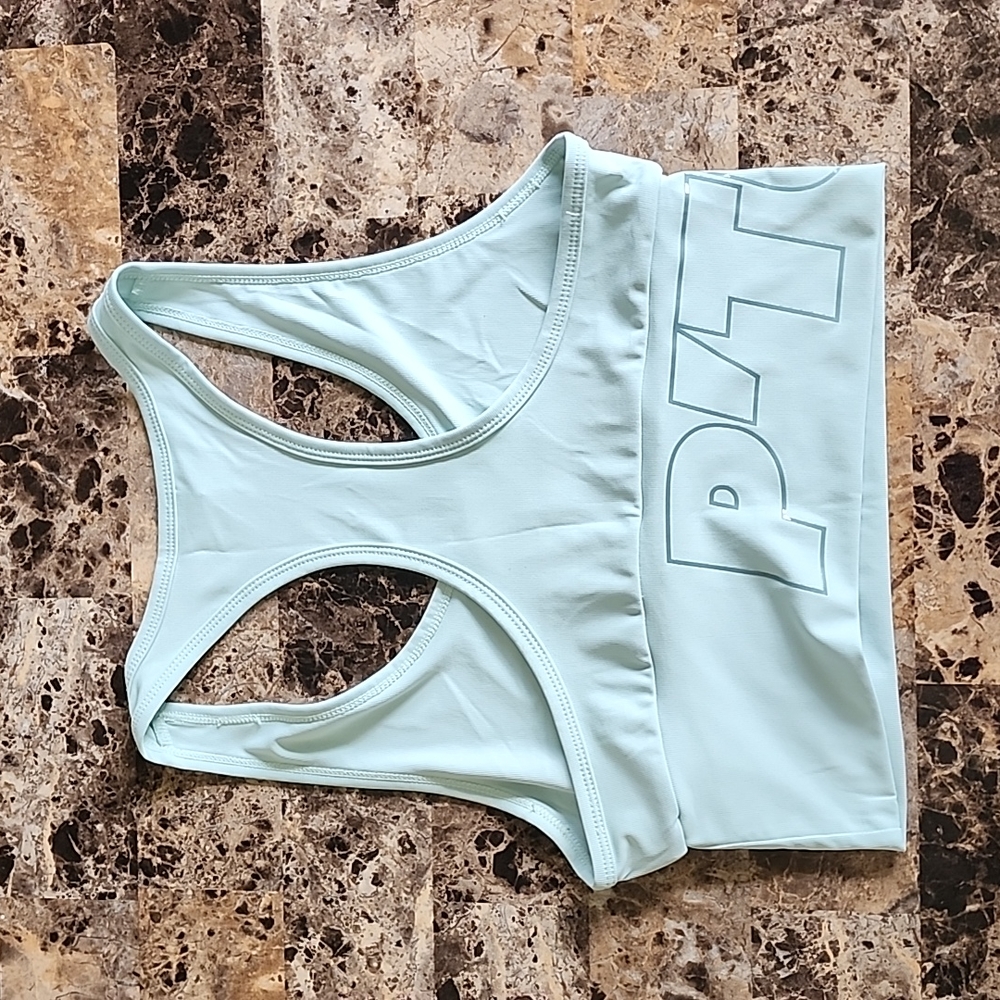 Crop Top - Picture 2 of 3